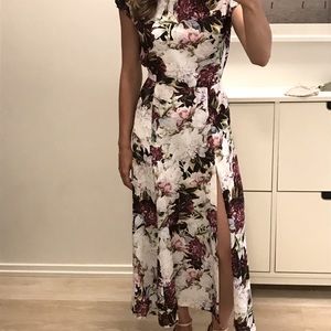 NWT Babaton Hamptons dress Size 4